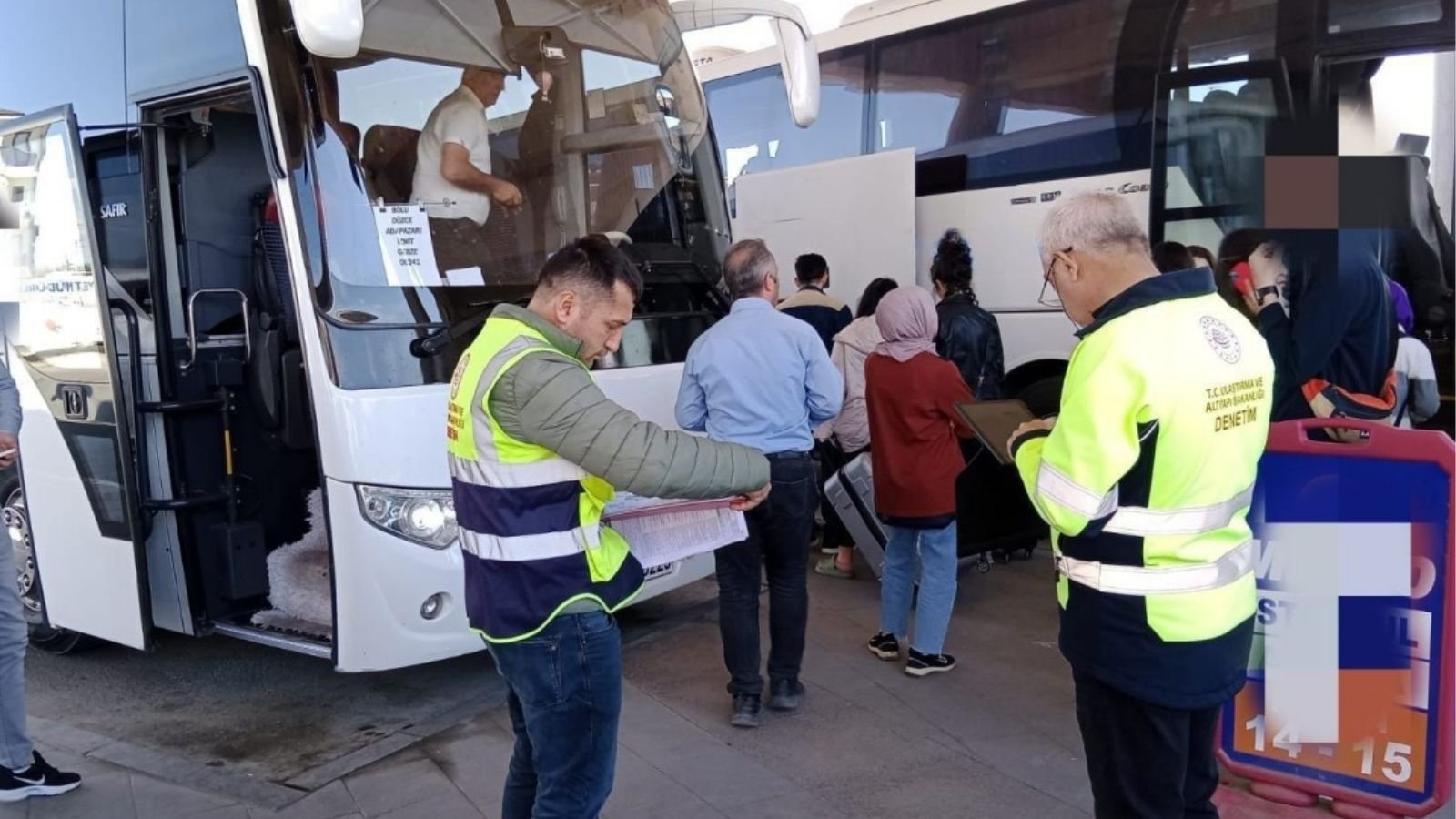 Şehirlerarası otobüs taşımacılığına yönelik bayram denetimlerini anlatan resmî açıklama görseli