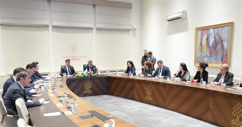 Türkiye ile Özbekistan arasında turizm işbirliği geliştiriliyor