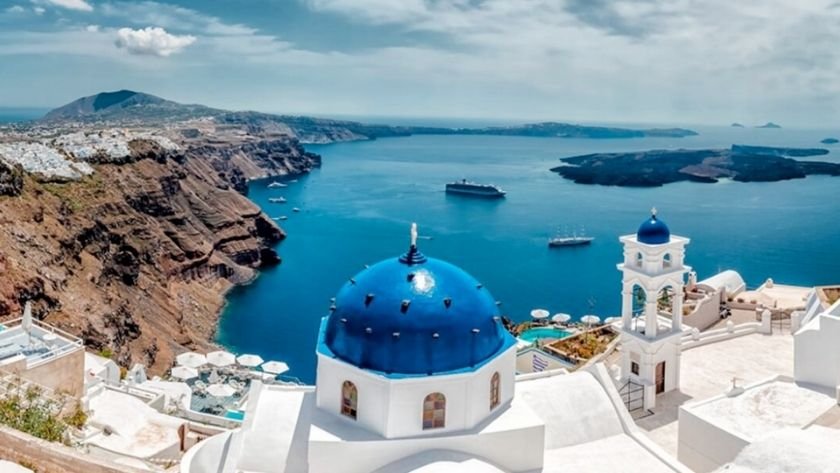 Santorini’de turizm sezonu tehlikede