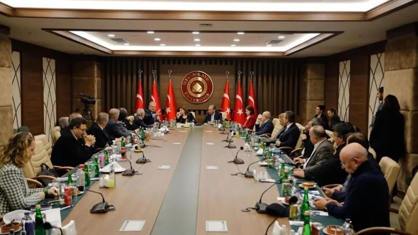 Aydın Politikalar Platformu’nda turizmin geleceği masaya yatırıldı