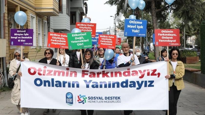 Eyüpsultan’da otizm farkındalık yürüyüşü yoğun ilgi gördü