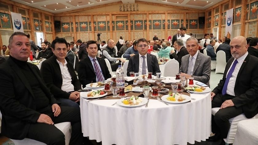 Firuz Bağlıkaya Marmaris buluşması - TurizmPolitika Firuz Bağlıkaya Marmaris buluşması