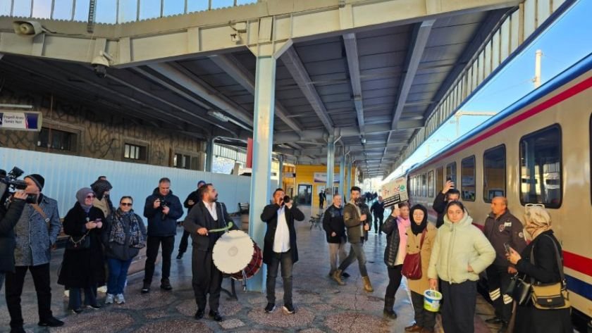 Turistik Diyarbakır Ekspresi’nin ilk durağı Malatya oldu