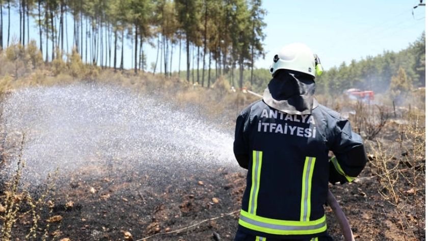 Antalya’da orman yangını