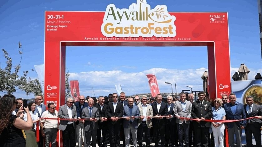 Başkan Akın GastroFest Ayvalık’a katıldı