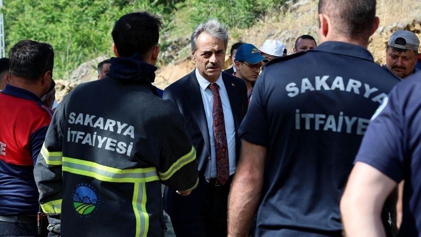Başkan Alemdar Taraklı’daki yangın bölgesini yerinde inceledi