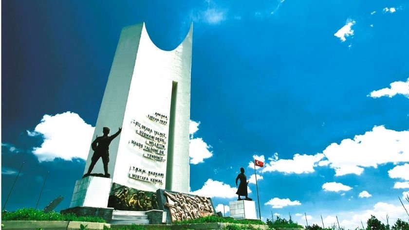 Metris Tepe Zafer Anıtı Bilecik tarihini yaşatıyor