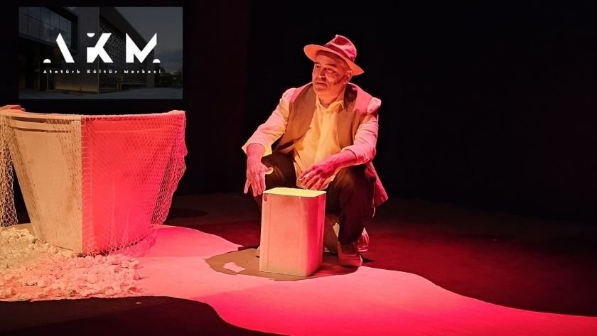 Sait Faik tiyatro oyunu AKM sahnesinde izleyiciyle buluşuyor
