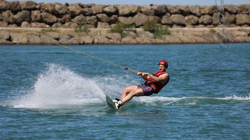 Samsun’da deniz üstü su kayağı sezonu açıldı