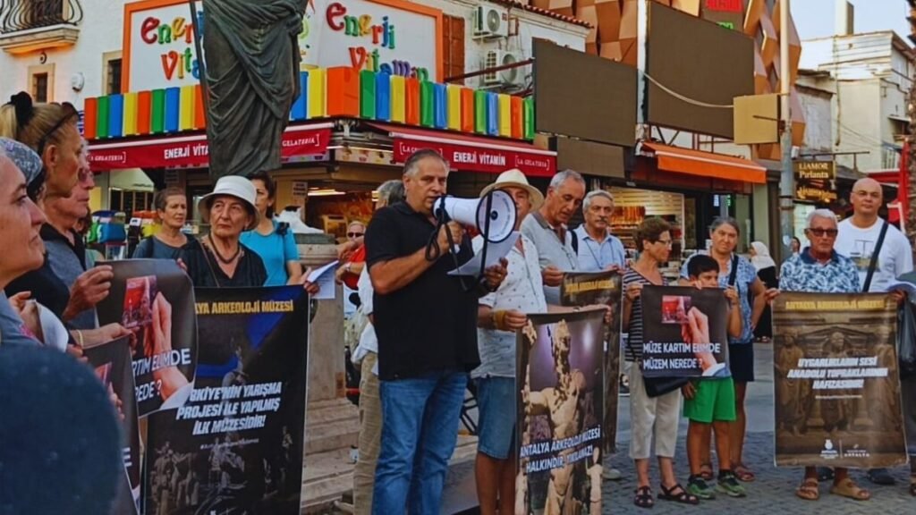 Antalya müzesi için halk yılmadı - TurizmPolitika Seyahat Acentaları Yöneticileri Derneği (SAYD) basın açıklaması