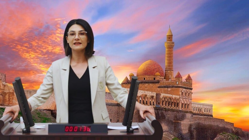 İshak Paşa Sarayı - TurizmPolitika İshak Paşa Sarayı