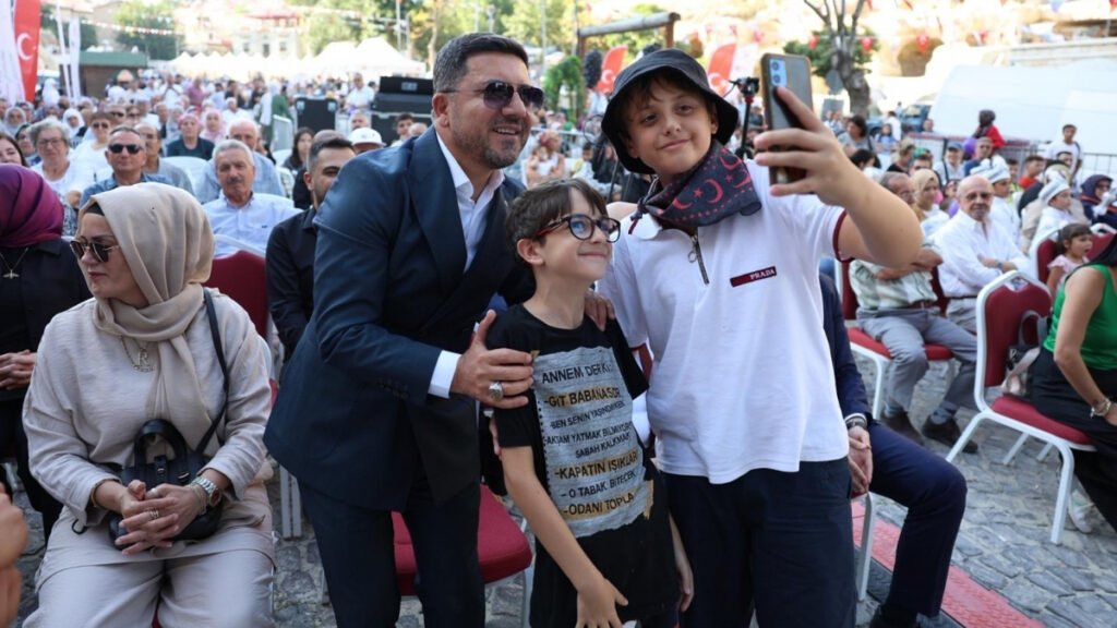 Ürgüp Bağ Bozumu Festivali - TurizmPolitika Ürgüp Bağ Bozumu Festivali