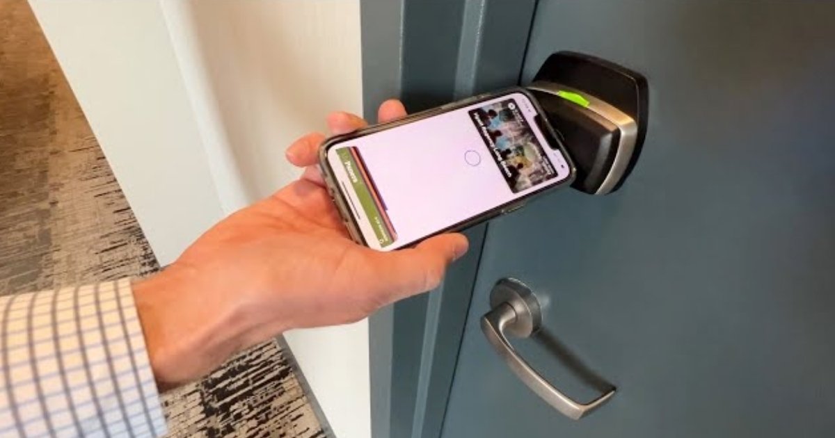 Easyhotel dijital oda anahtarı iphone ve apple watch ile kullanılacak