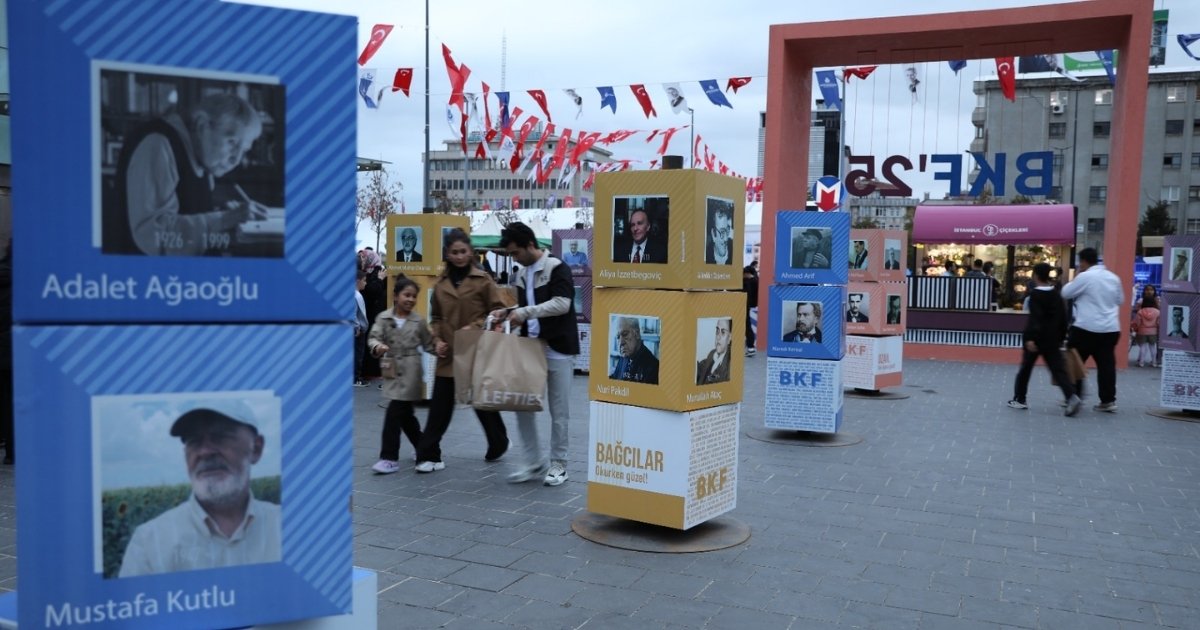 Bağcılar Kitap Fuarı her köşesiyle dikkat çekiyor