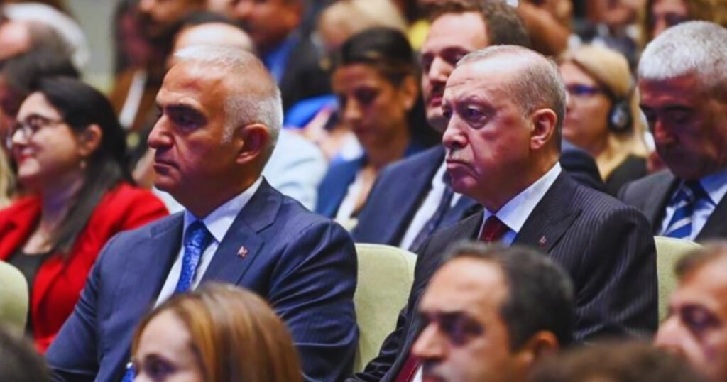 Türkiye kütüphanelerde tarihi rekor kırdı - TurizmPolitika Kütüphane rekoru 2024 sonunda üye ve kullanıcıda zirve yaptı