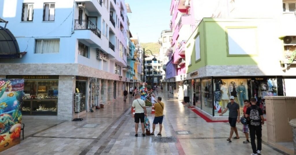 Marmaris, altyapı, çevre ve turizm yatırımlarıyla 2026 yılına projelerle hazırlanıyor.