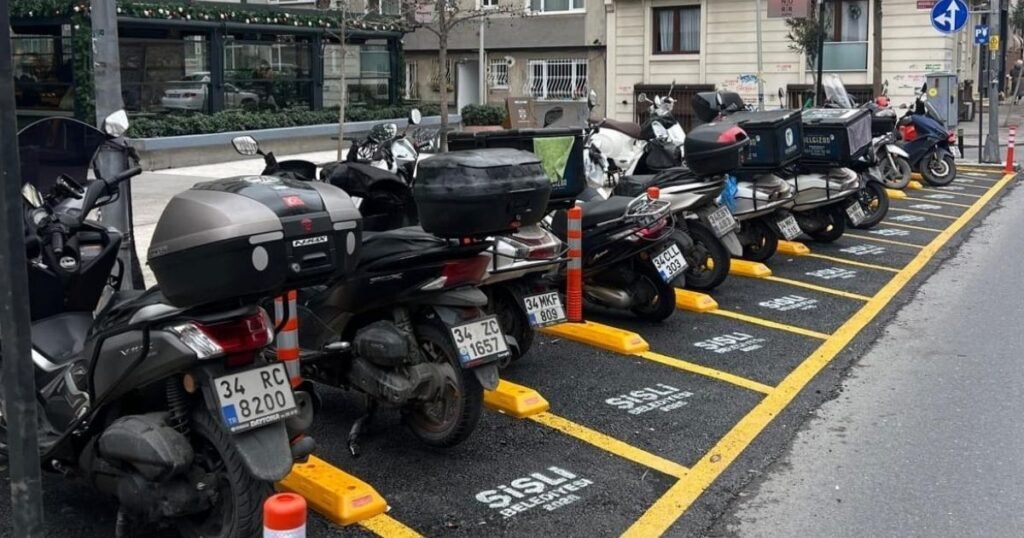 Şişli Belediyesi motosiklet park alanlarıyla trafiği rahatlatıyor